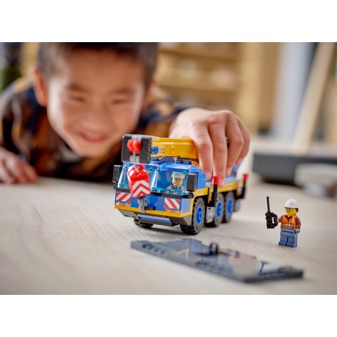 Конструктор LEGO City Передвижной кран (60324) Превью 6